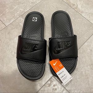 NWT men’s black nike slides